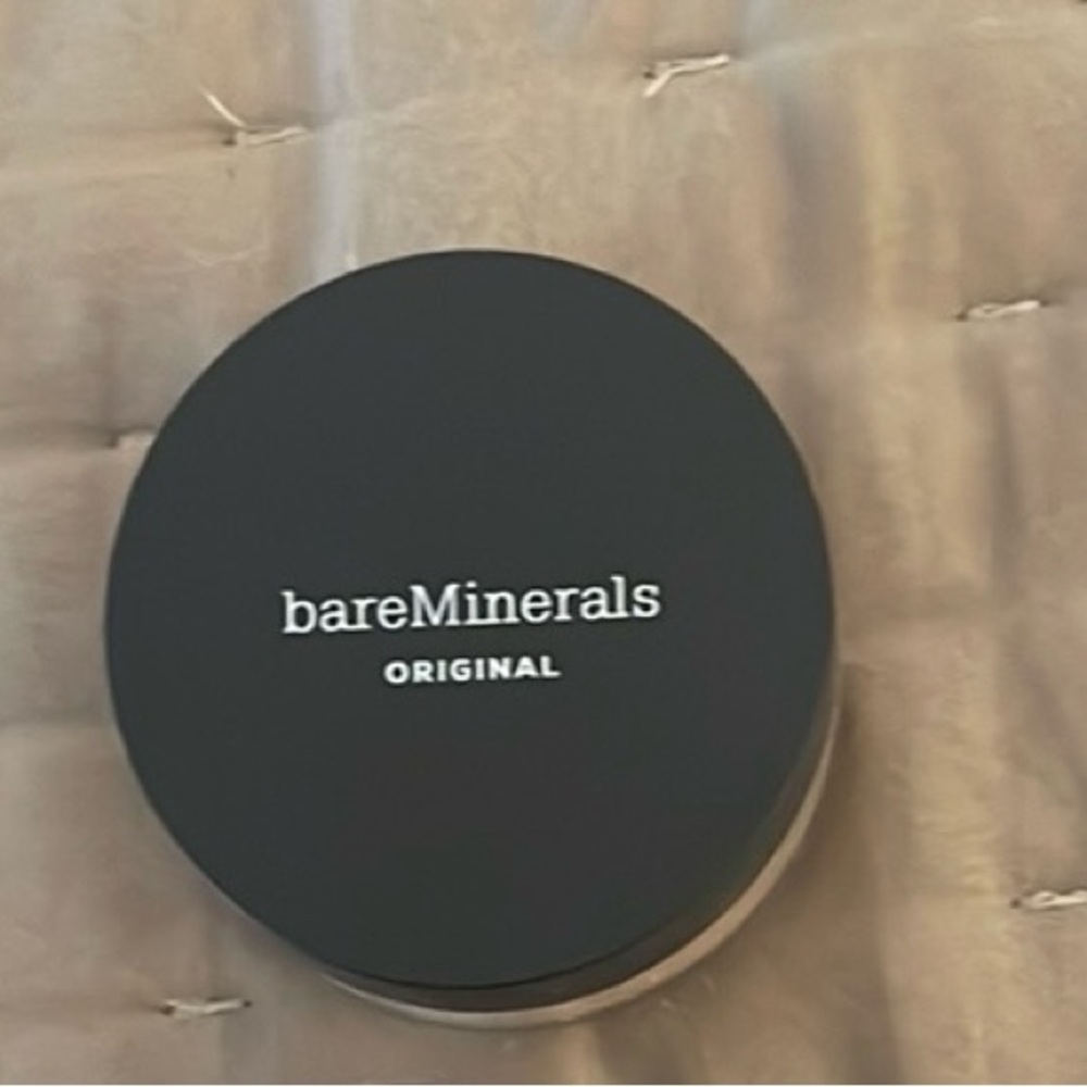 NEW! bareMinerals Original Foundation Broad Spectrum SPF 15 - Fairly Medium 05